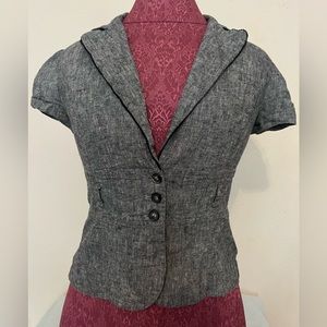 Iz Byer California short sleeved blazer